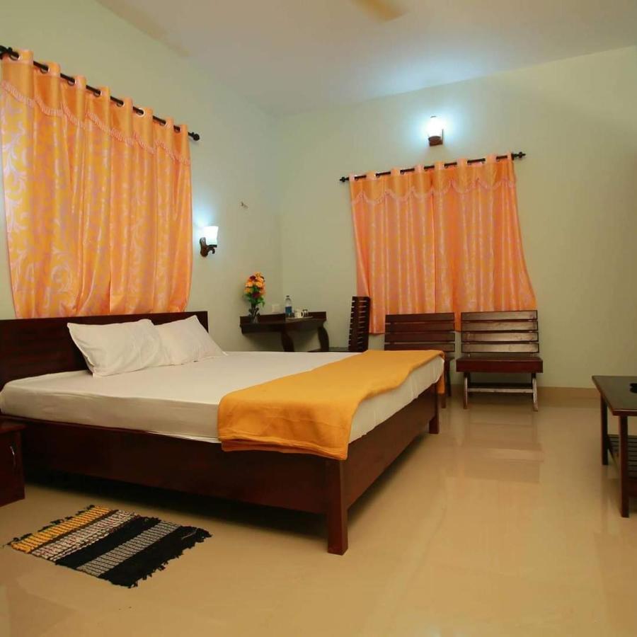 Pknhomestay Kumily Текади Екстериор снимка