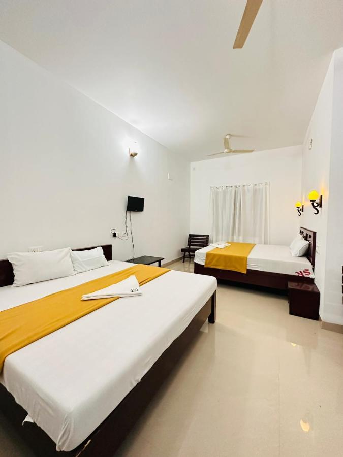 Pknhomestay Kumily Текади Екстериор снимка
