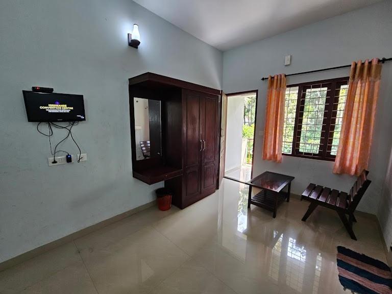 Pknhomestay Kumily Текади Екстериор снимка