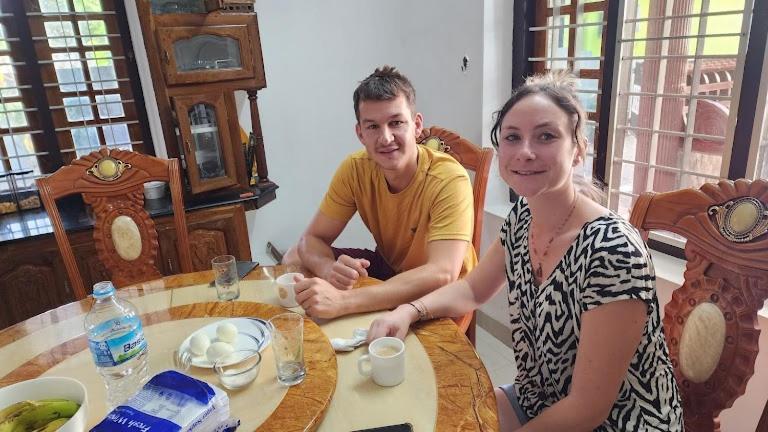 Pknhomestay Kumily Текади Екстериор снимка